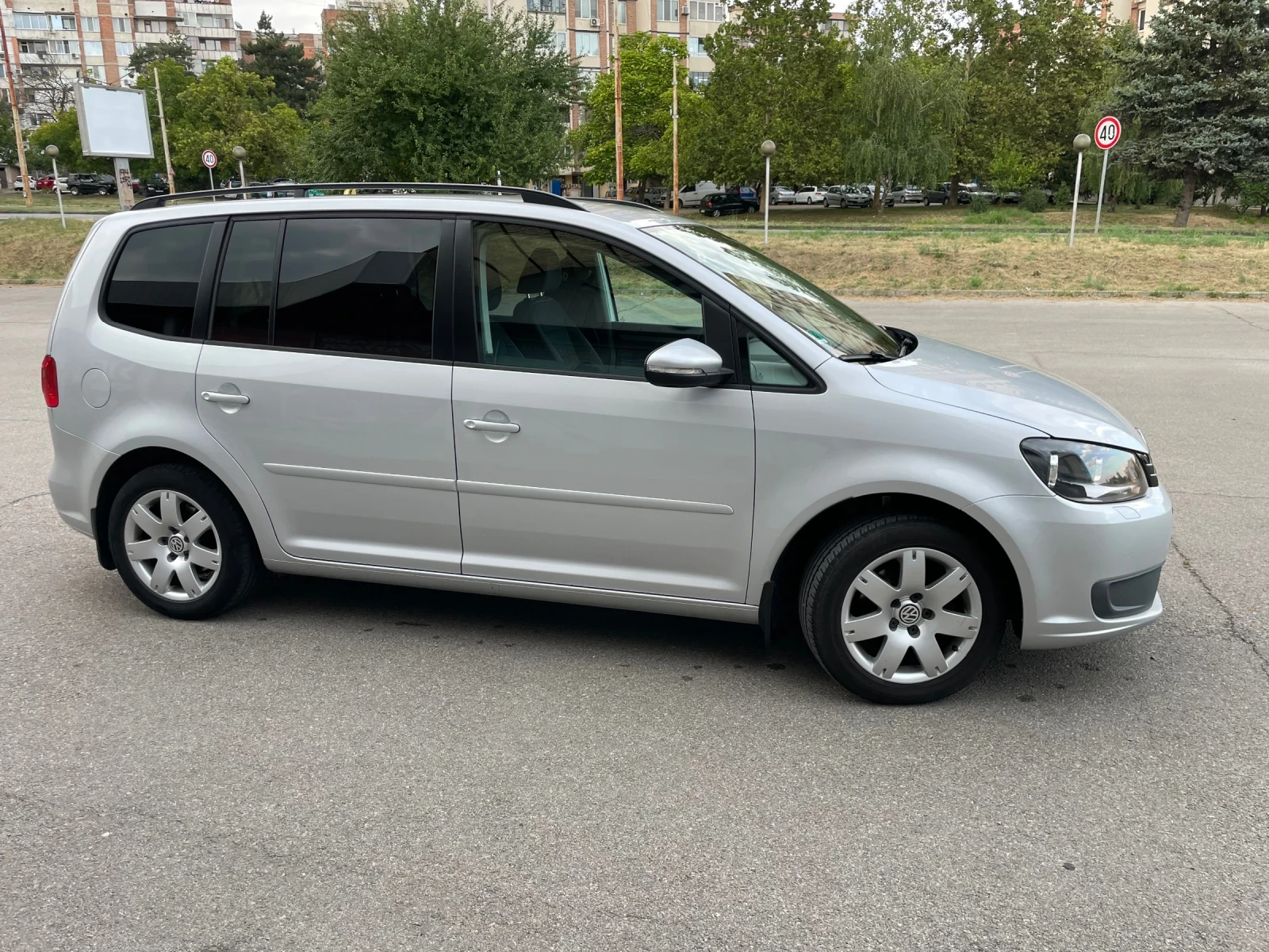 VW Touran 1, 6TDI 7места - изображение 3