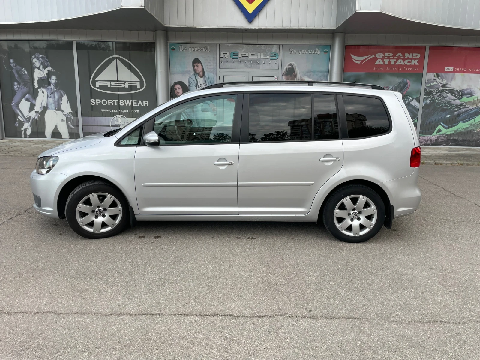 VW Touran 1, 6TDI 7места - изображение 5