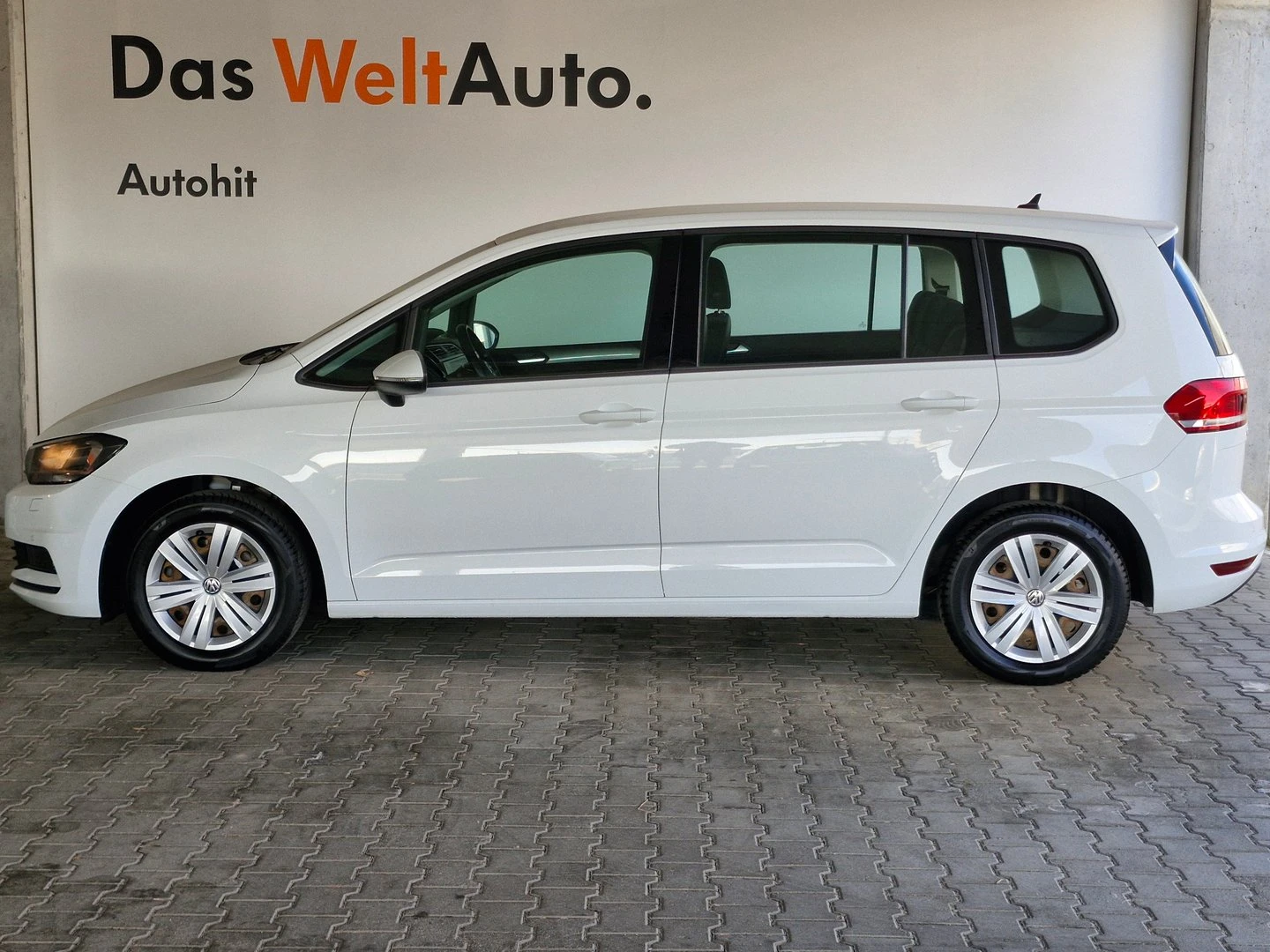 VW Touran Trendline 1.2TSI BMT - изображение 3