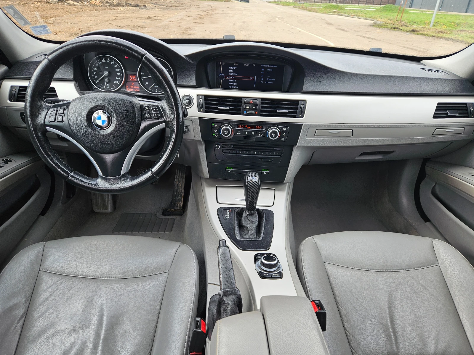 BMW 325  3.0 197 к.с М 57, снимка 12 - Автомобили и джипове - 53021636