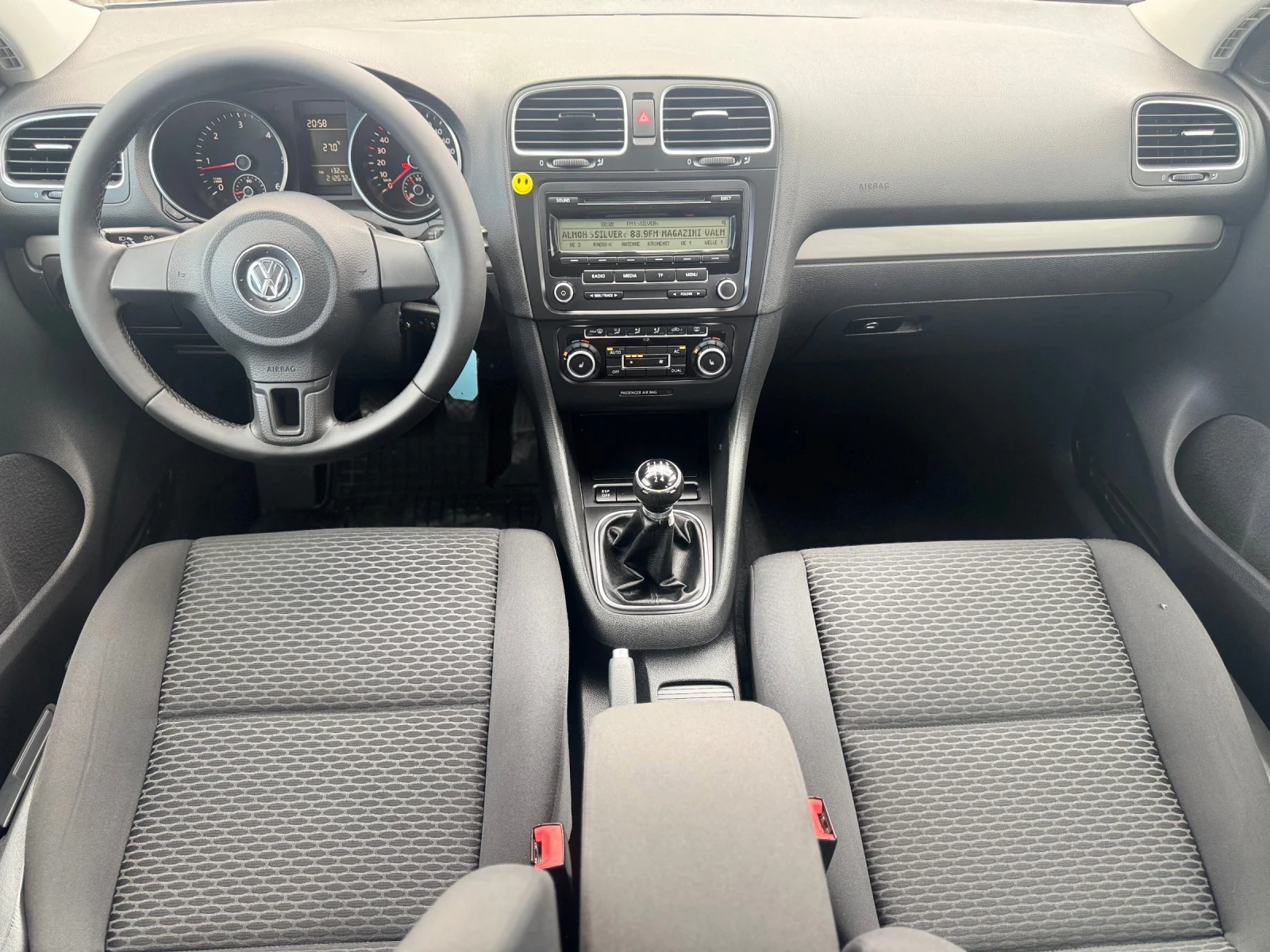 VW Golf 1, 6 TDI 90 PS - изображение 10