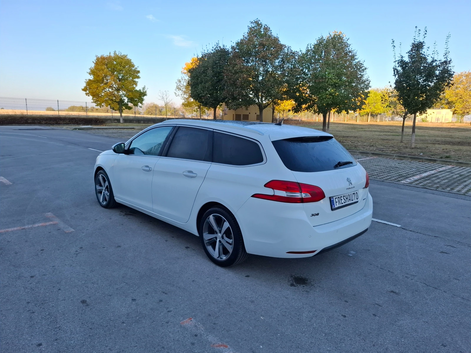 Peugeot 308 2.0hdi Navi Подгрев Панорама - изображение 4