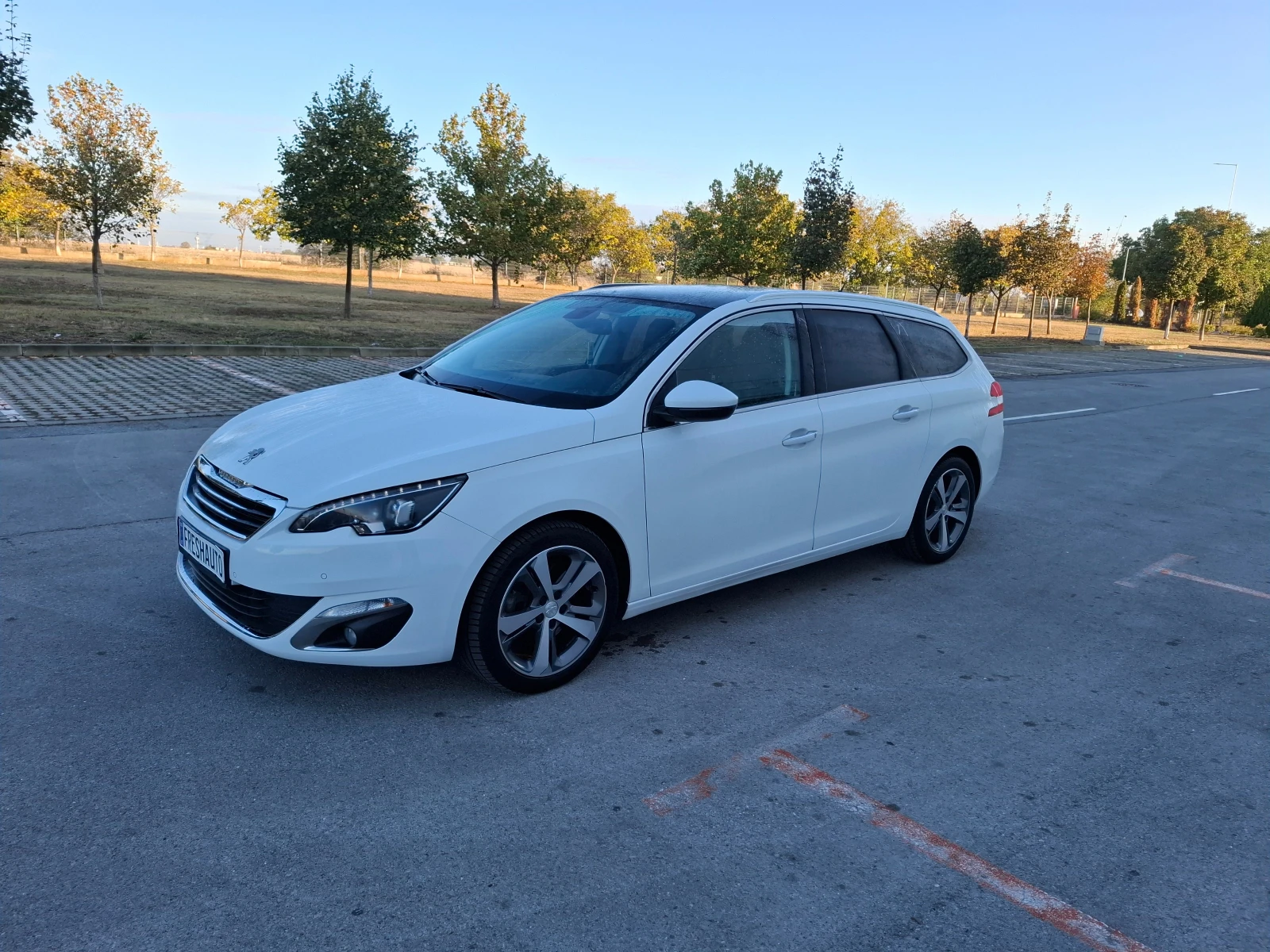 Peugeot 308 2.0hdi Navi Подгрев Панорама - изображение 3
