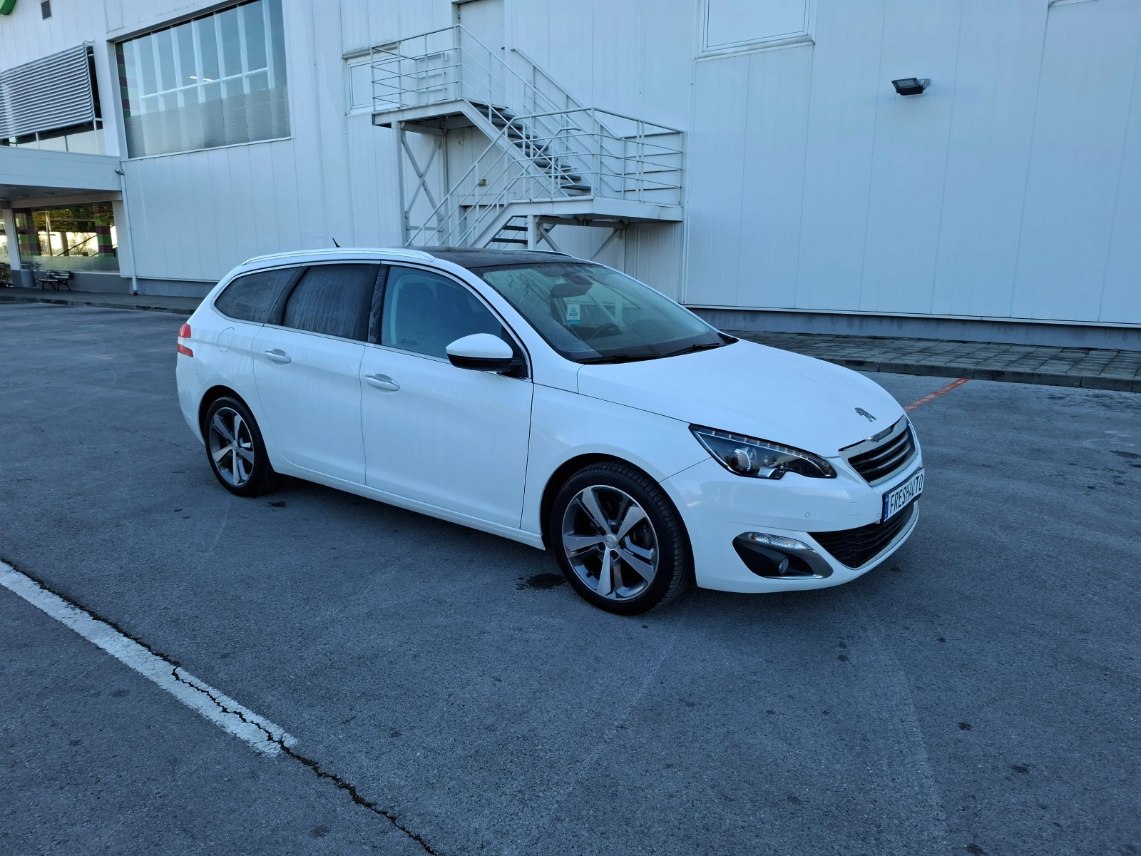 Peugeot 308 2.0hdi Navi Подгрев Панорама - изображение 2