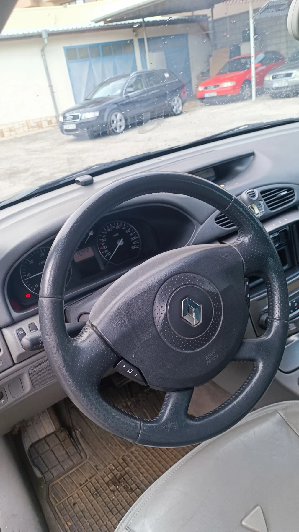 Renault Laguna  - изображение 10