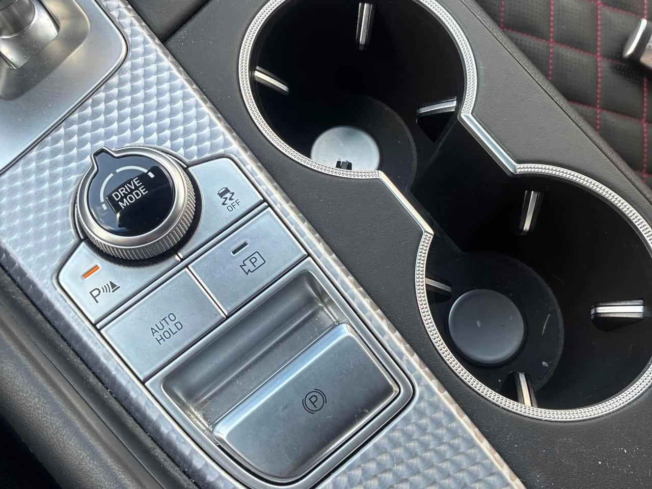 Genesis G70 * 3.3T Sport * DISTRONIC* ���������* 360������* *  | Mobile.bg � ����������� 10