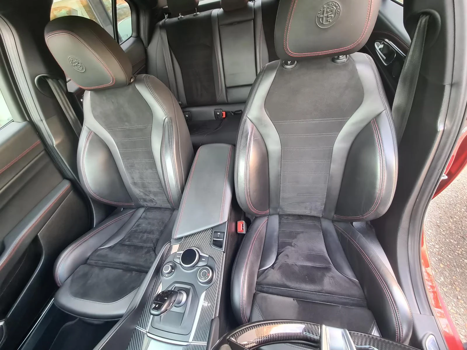 Alfa Romeo Giulia 2.9/V6/510HP/QUADRIFOGLIO/CARBON/H&K/CAM/ACC/146z | Mobile.bg � ����������� 13