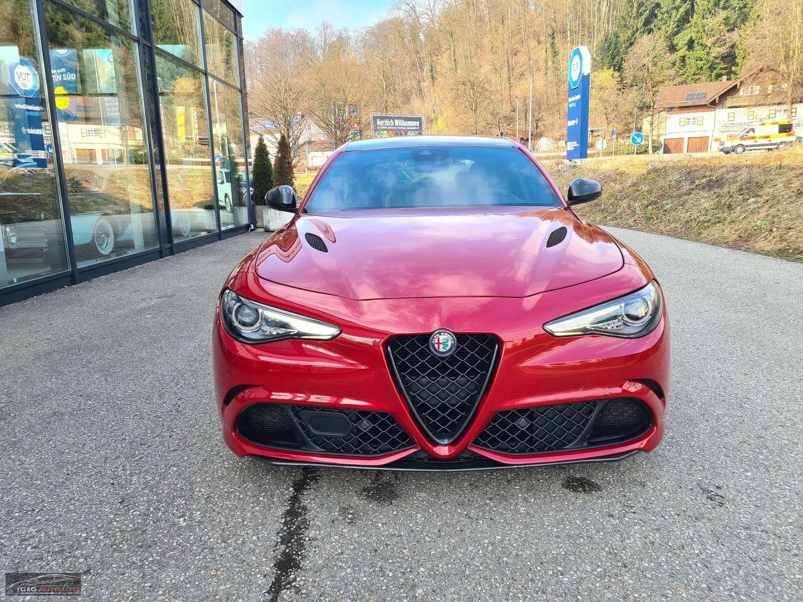 Alfa Romeo Giulia 2.9/V6/510HP/QUADRIFOGLIO/CARBON/H&K/CAM/ACC/146z | Mobile.bg � ����������� 2