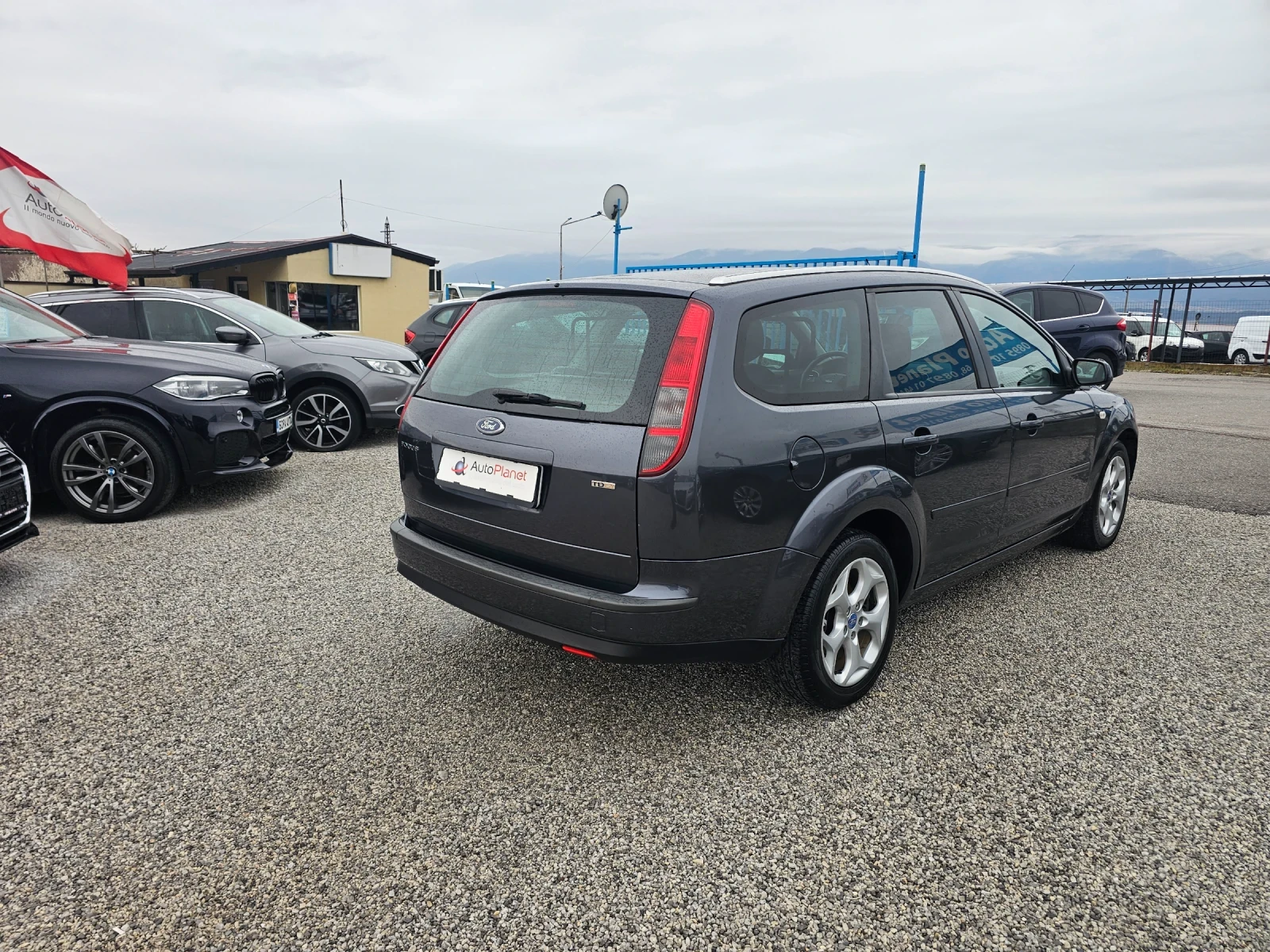 Ford Focus 1.6 tdci  90kc, снимка 6 - Автомобили и джипове - 54038012