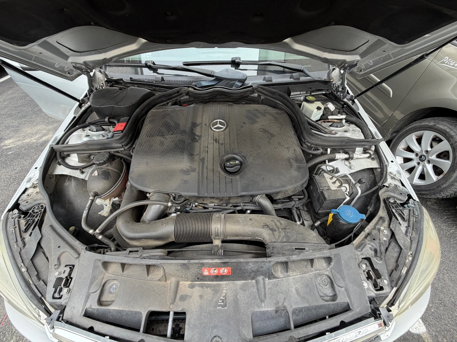 Mercedes-Benz C 220, снимка 12 - Автомобили и джипове - 54223128