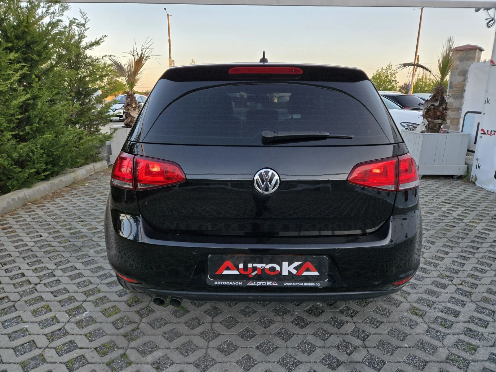 VW Golf 2.0TDI-150кс= АВТОМАТ= LOUNGE= NAVI= ПОДГРЕВ= CRUI, снимка 4 - Автомобили и джипове - 54347888