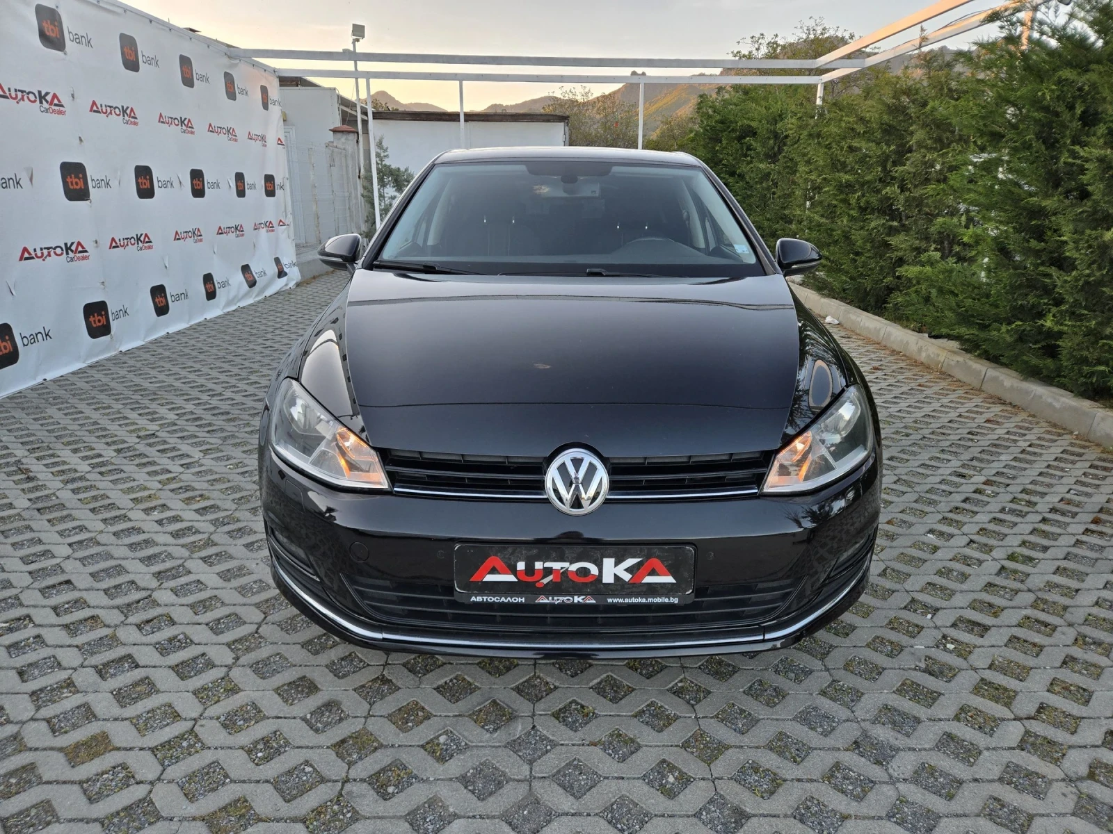 VW Golf 2.0TDI-150кс= АВТОМАТ= LOUNGE= NAVI= ПОДГРЕВ= CRUI