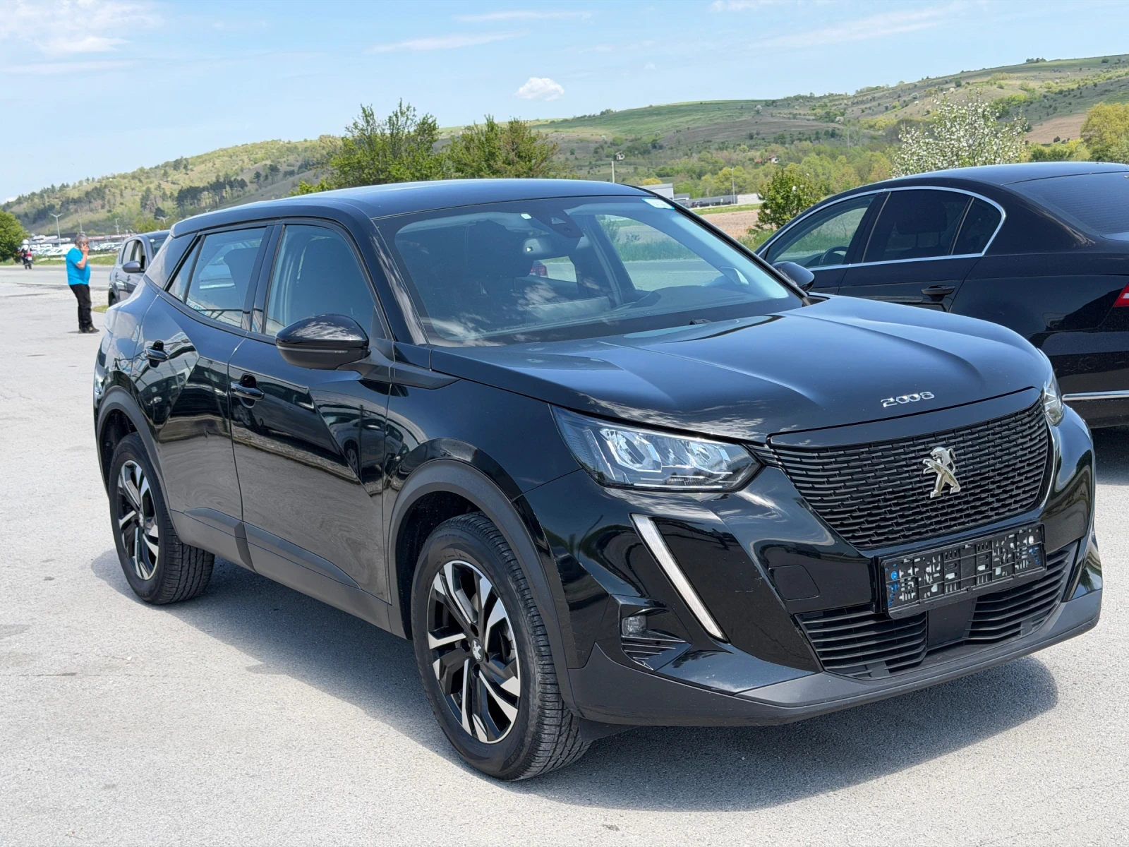 Peugeot 2008 1.5 HDI, снимка 2 - Автомобили и джипове - 54378644