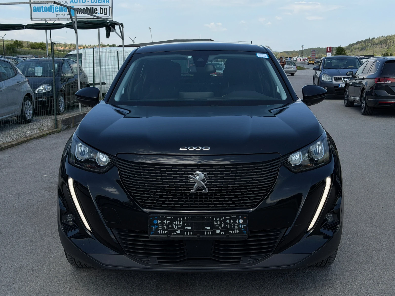 Peugeot 2008 1.5 HDI, снимка 14 - Автомобили и джипове - 54378644