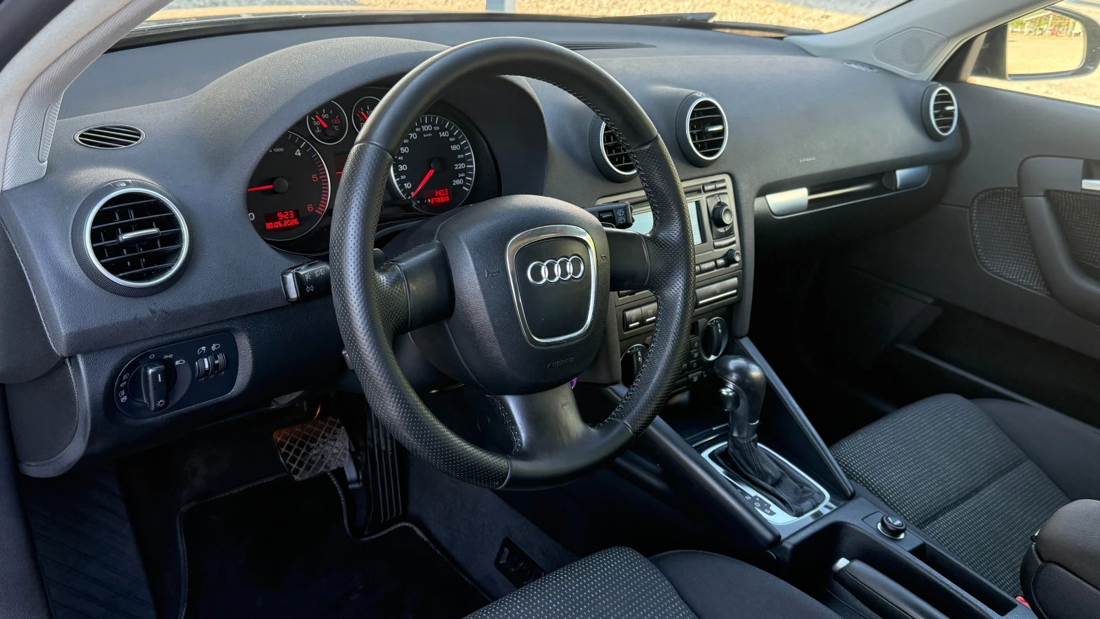 Audi A3 2.0TDI-140кс-8клапана/NAVI/ПОДГРЕВ/ВНОС ОТ ИТАЛИЯ, снимка 11 - Автомобили и джипове - 54721953