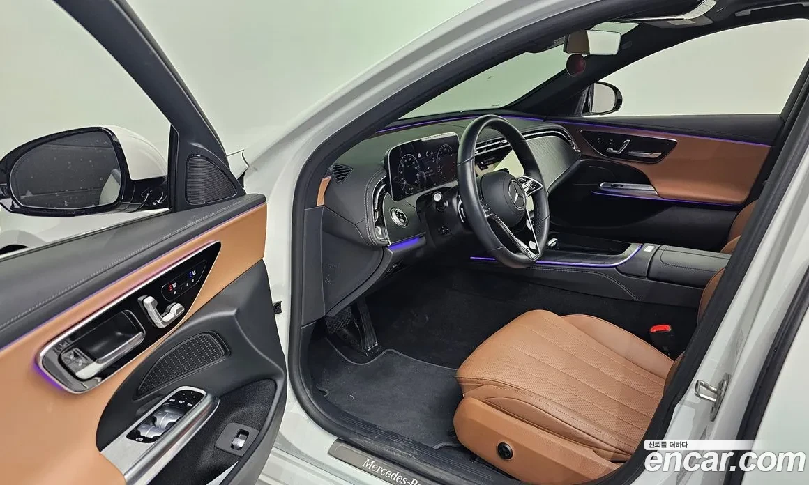 Mercedes-Benz E 200 * DIS * ОБДУХ * 360 * ПАНО, снимка 10 - Автомобили и джипове - 54738388