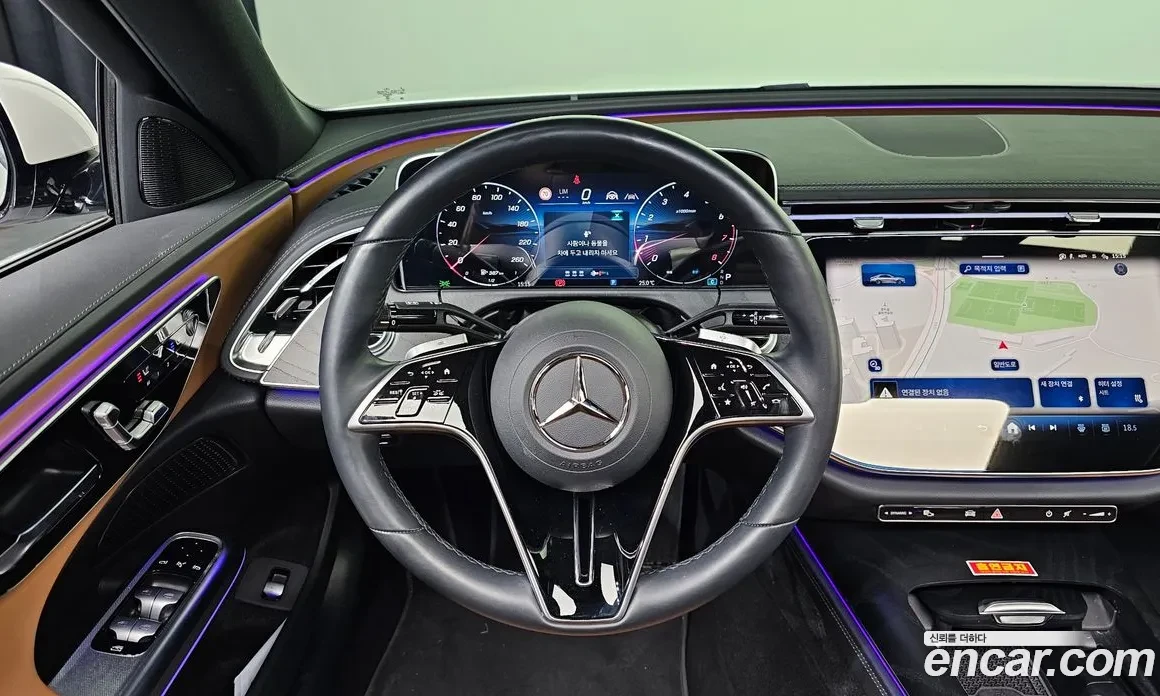 Mercedes-Benz E 200 * DIS * ОБДУХ * 360 * ПАНО, снимка 13 - Автомобили и джипове - 54738388