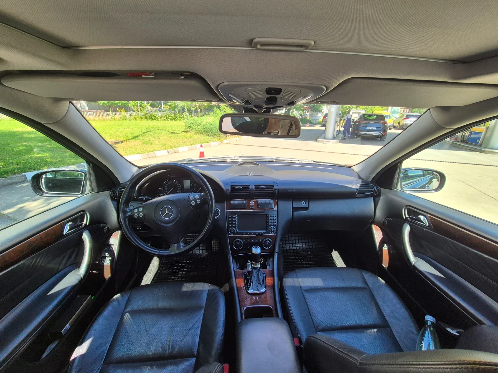 Mercedes-Benz C 200 Sport Edition, снимка 7 - Автомобили и джипове - 54910410