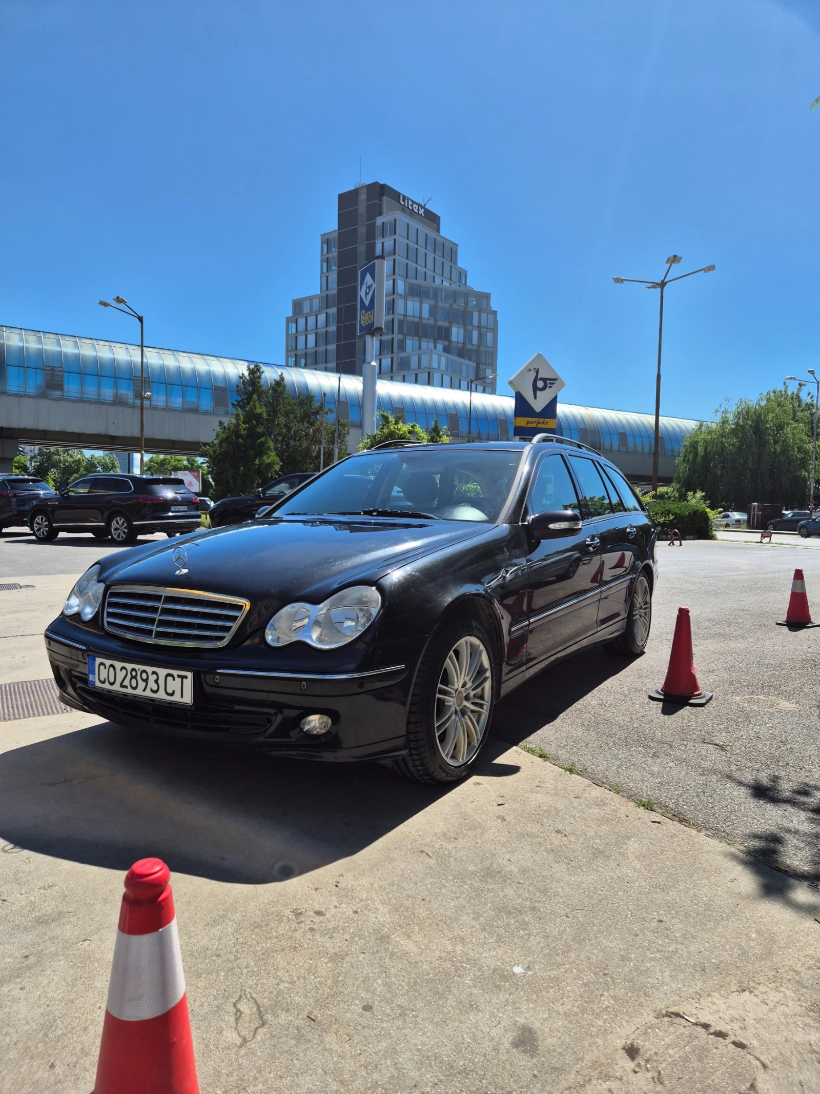 Mercedes-Benz C 200 Sport Edition, снимка 3 - Автомобили и джипове - 54910410