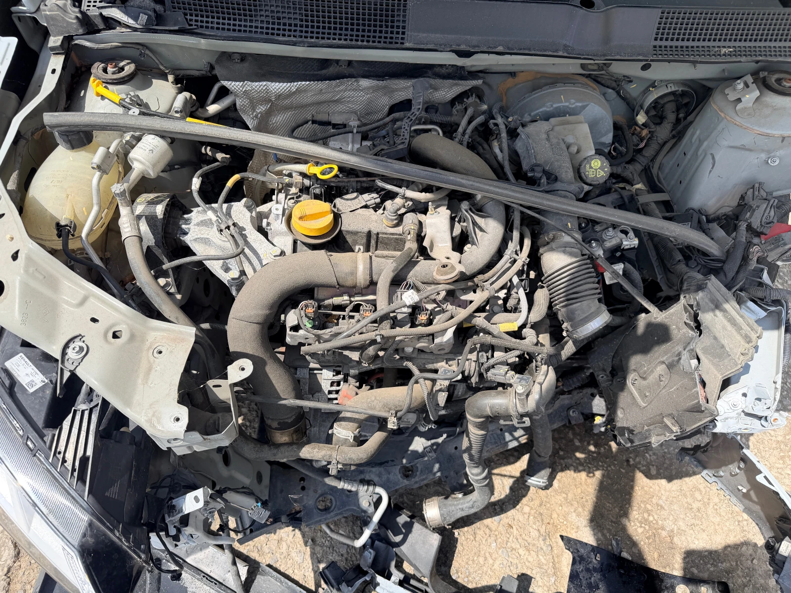 Dacia Sandero 1.0 TCe, снимка 11 - Автомобили и джипове - 55236622