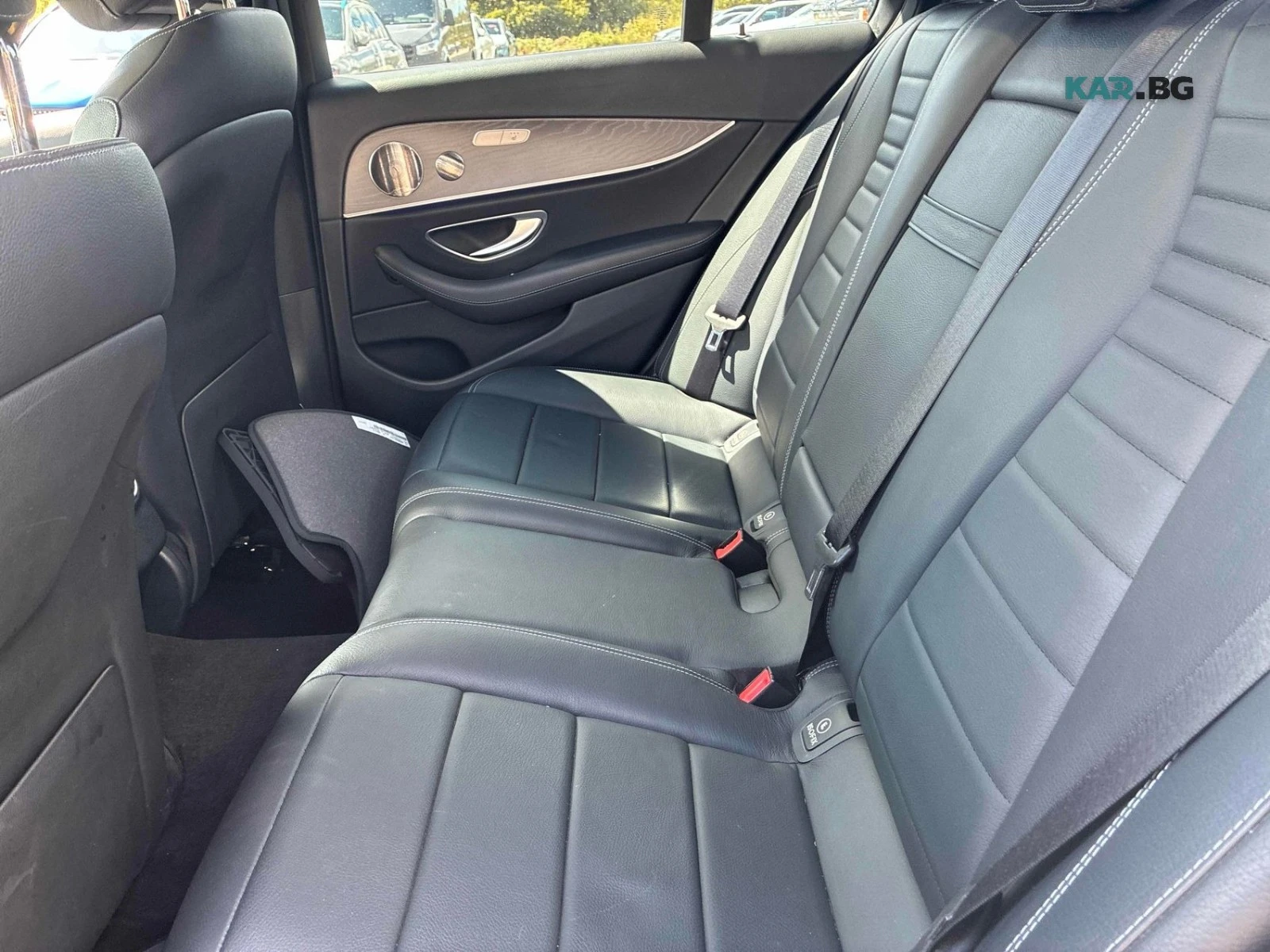 Mercedes-Benz E 450 ПОДГРЕВ* КАМЕРА* KEYLESS* BURMESTER, снимка 13 - Автомобили и джипове - 55748829