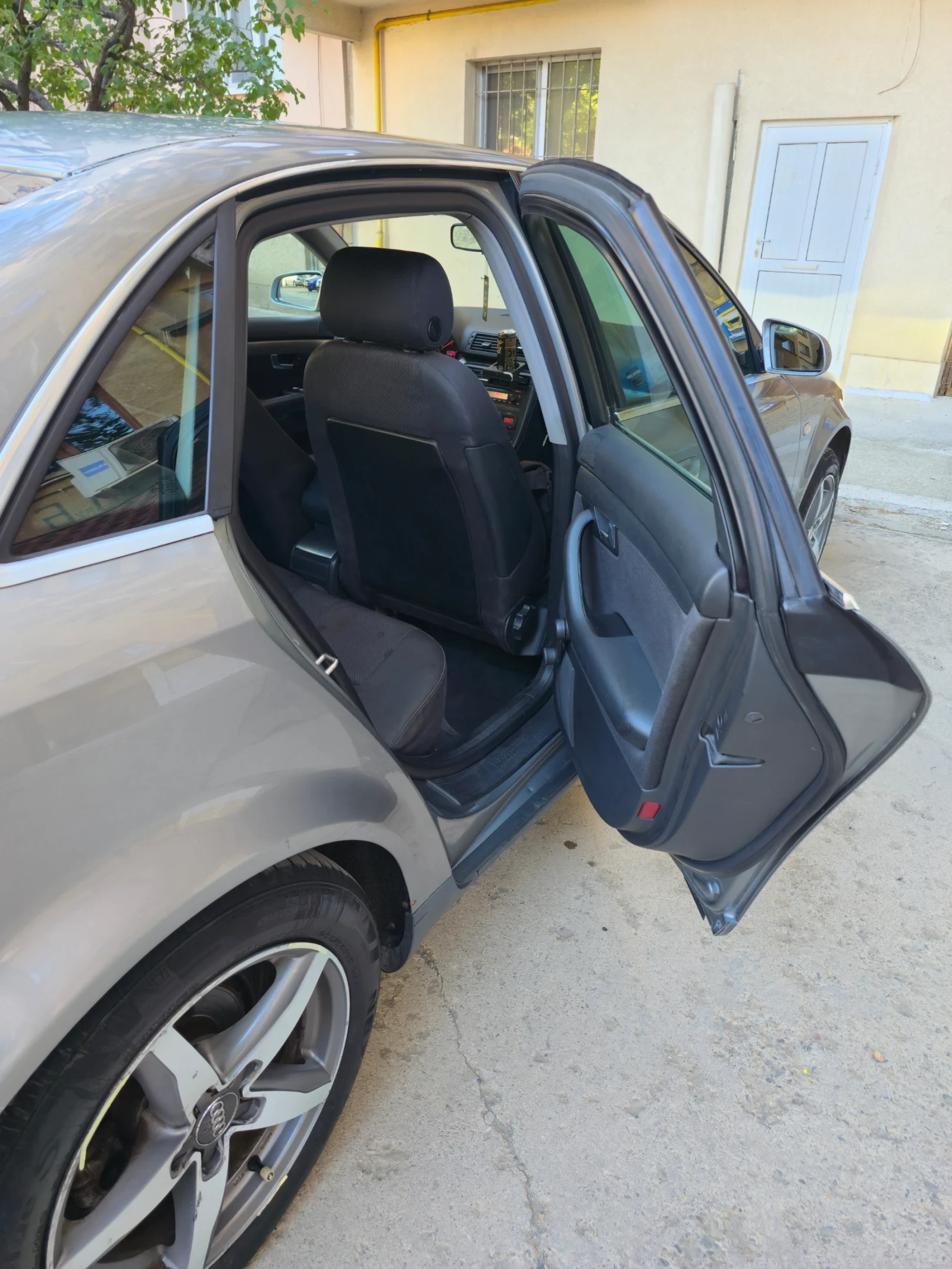 Audi A4 Audi A4 131 коня дизел, снимка 8 - Автомобили и джипове - 55994654