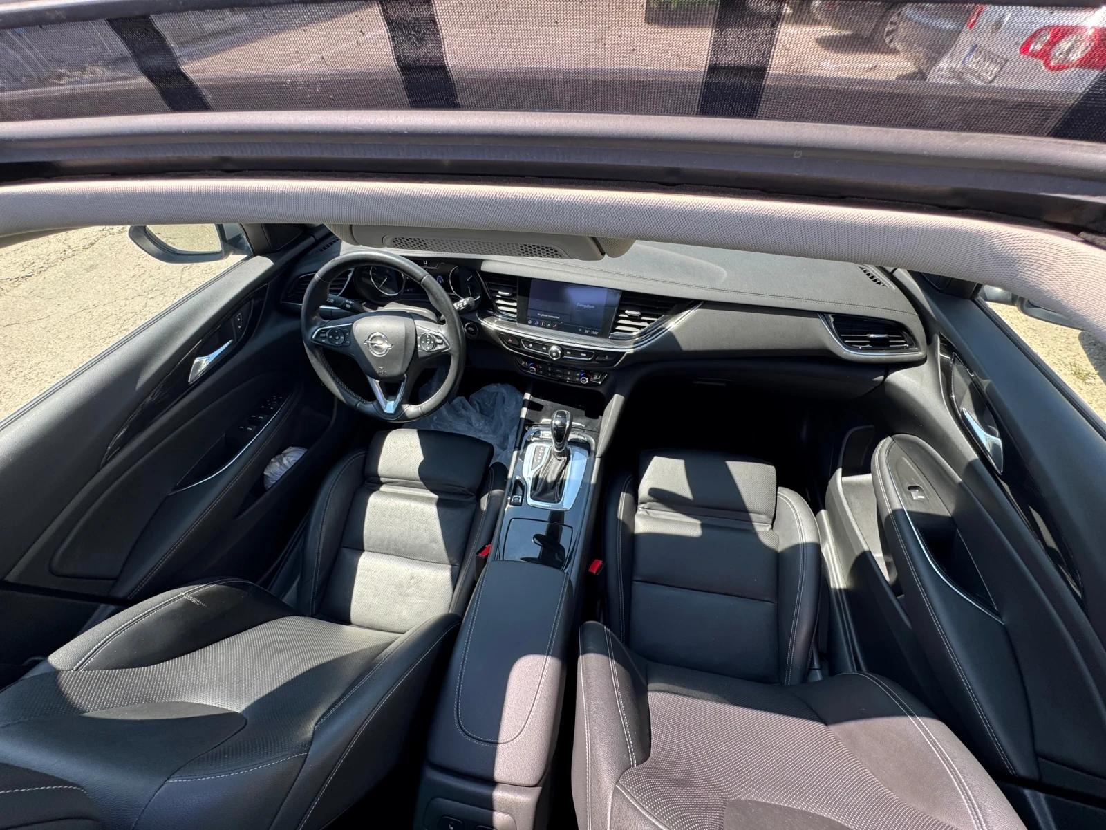 Opel Insignia, снимка 4 - Автомобили и джипове - 56129594