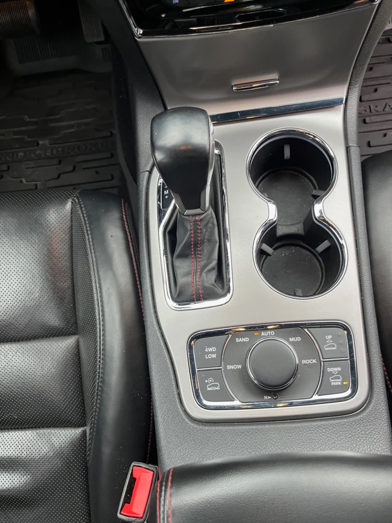 Jeep Grand cherokee Trailhawk, снимка 15 - Автомобили и джипове - 52765121