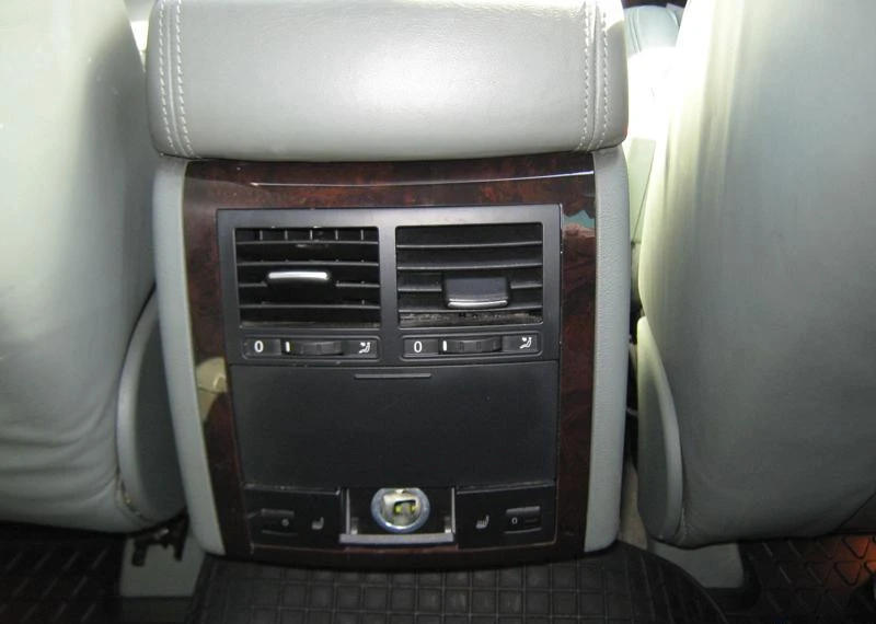 VW Touareg 5.0 V10 TDI, снимка 13 - Автомобили и джипове - 54354869