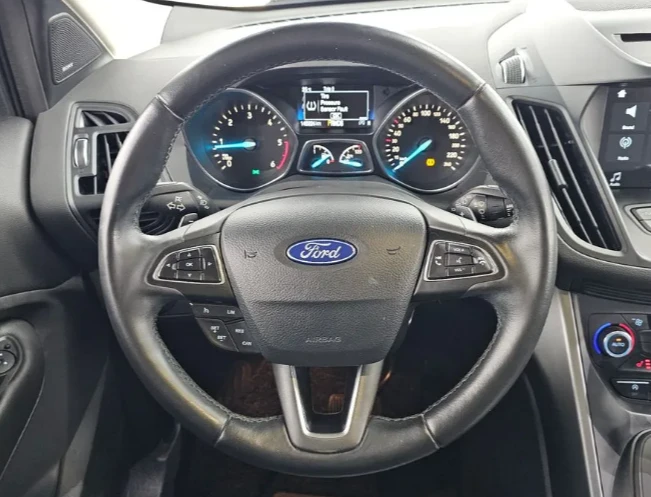Ford Kuga 2.0 TDCI Trendy, снимка 13 - Автомобили и джипове - 52751202
