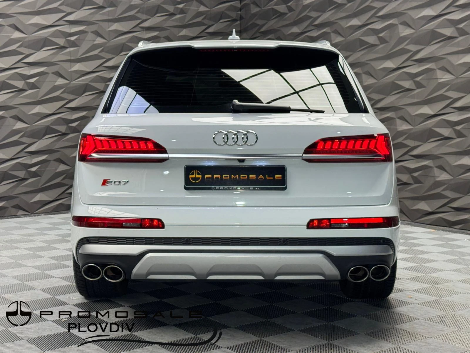 Audi SQ7 Quattro TFSI HuD* 360* 7 seats* Lift - изображение 4