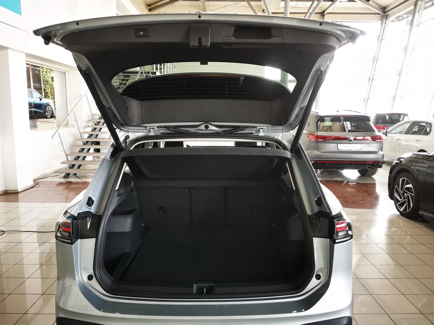 VW Tiguan Life Plus 1.5 eTSI DSG - изображение 8