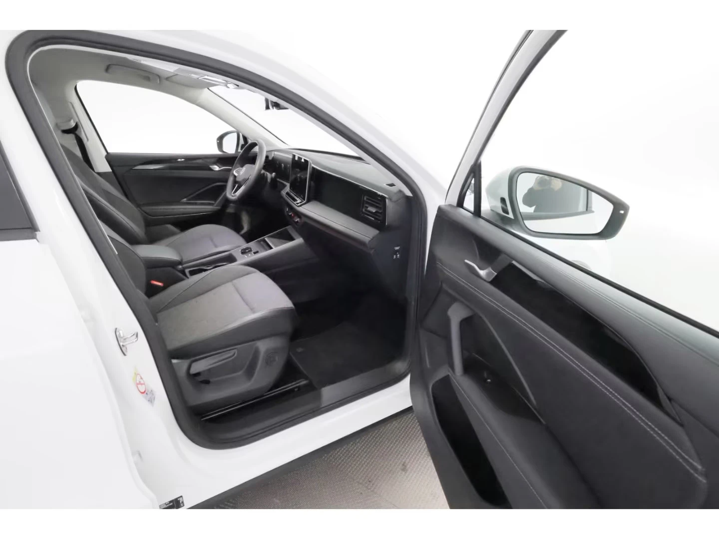 VW Tiguan 2.0TDI/150HP/LIFE/DSG/NAVI/LED/DIGI/L.ASSIST/538g | Mobile.bg   11