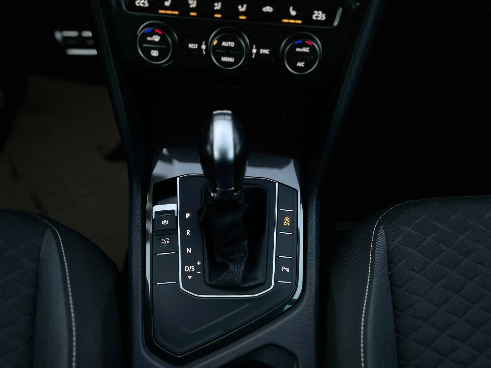 VW Tiguan 2.0TDI XENON LED NAVI JOIN - изображение 9