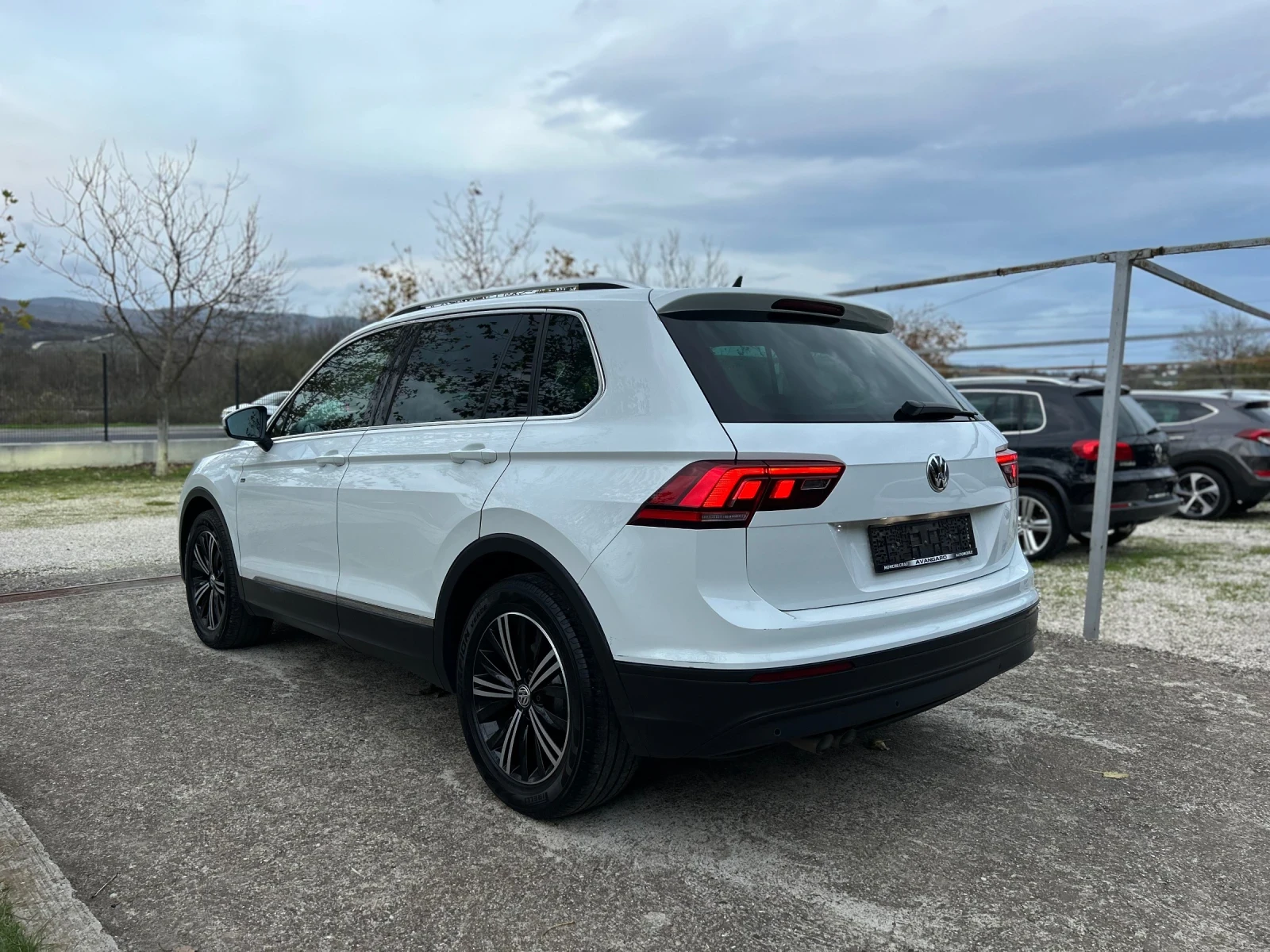 VW Tiguan 2.0TDI XENON LED NAVI JOIN - изображение 4