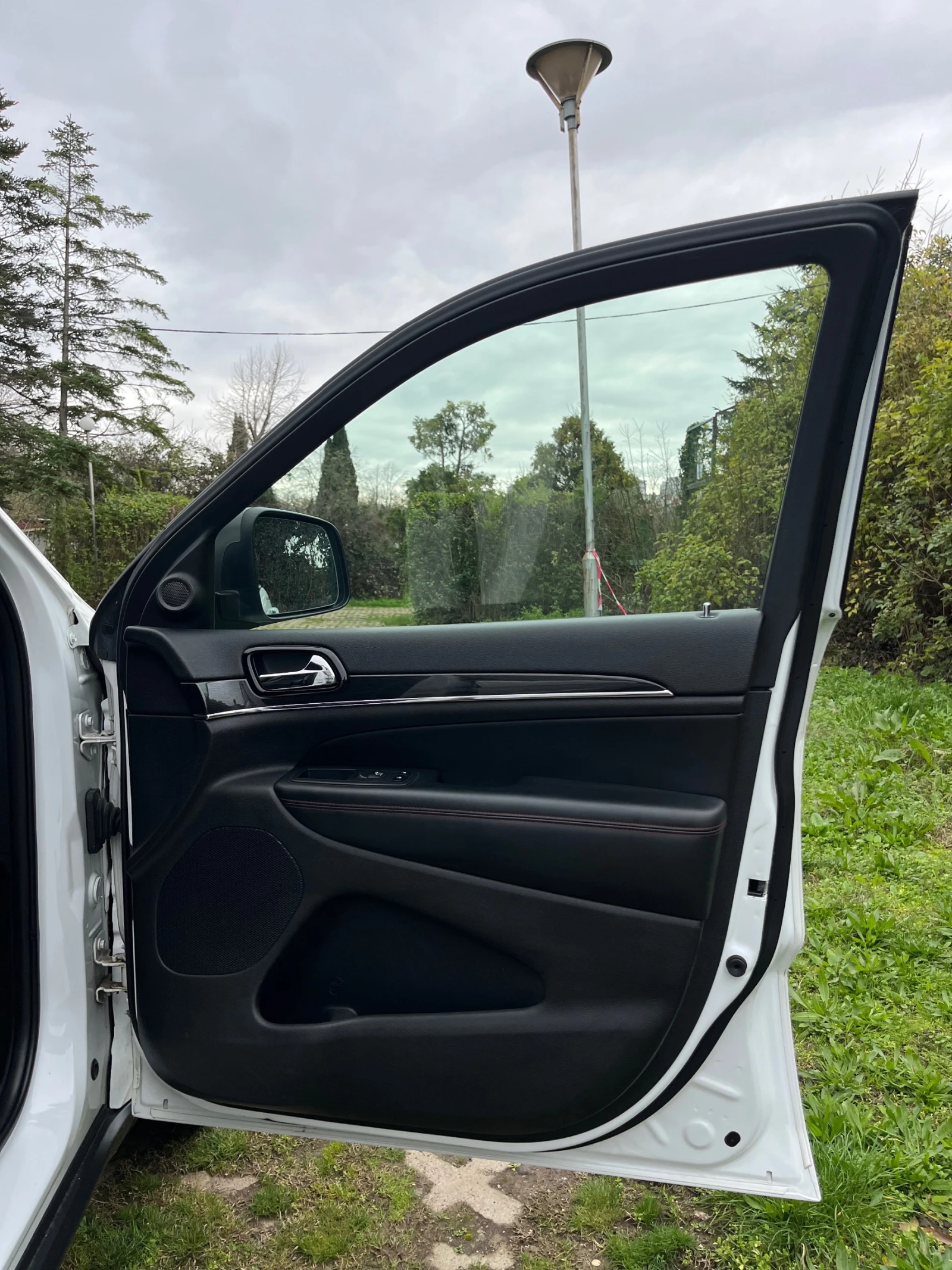 Jeep Grand cherokee Trailhawk - изображение 9