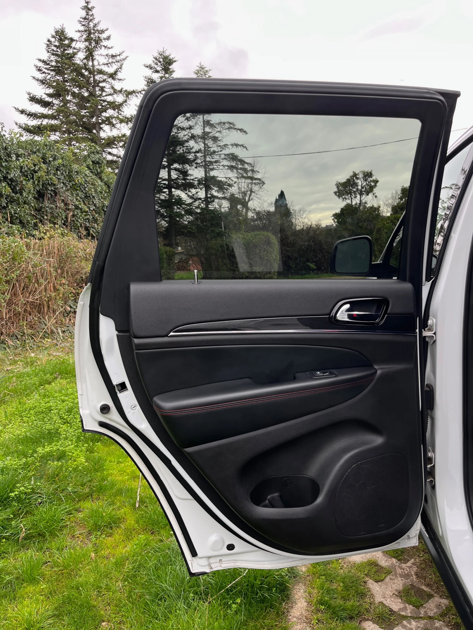 Jeep Grand cherokee Trailhawk - изображение 8