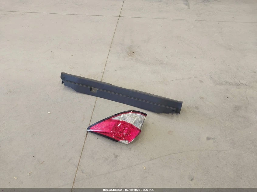 Honda Hr-v 1.8l Awd Touring, снимка 12 - Автомобили и джипове - 54310688