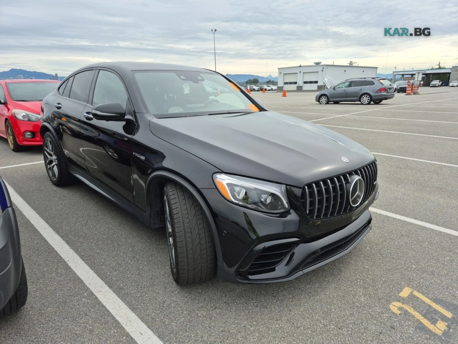 Mercedes-Benz GLC 63 AMG S * AвтоКредит * (ЦЕНА ДО БГ), снимка 2 - Автомобили и джипове - 54826547