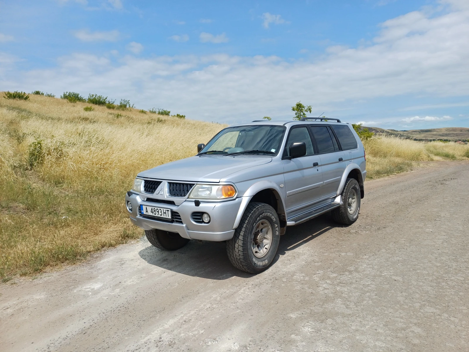 Mitsubishi Pajero sport