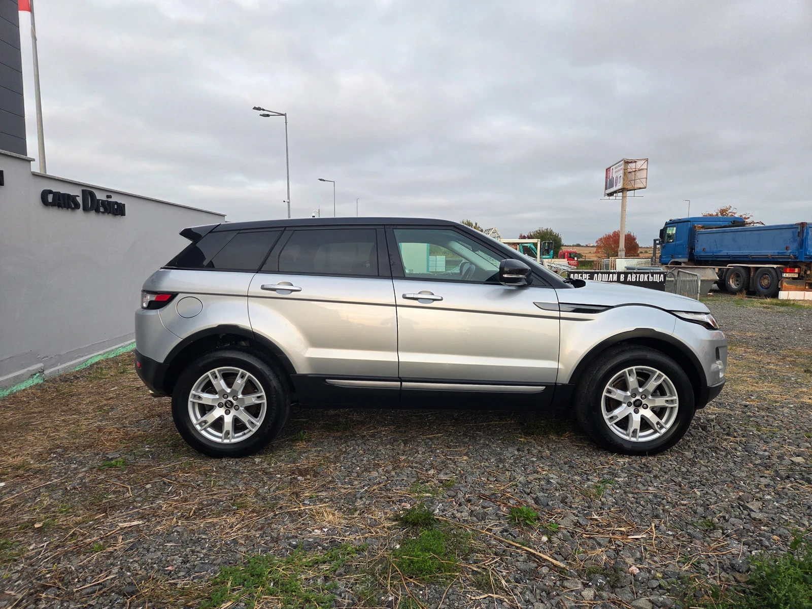 Land Rover Range Rover Evoque 2.2SD-190ps4x4, снимка 8 - Автомобили и джипове - 56585733
