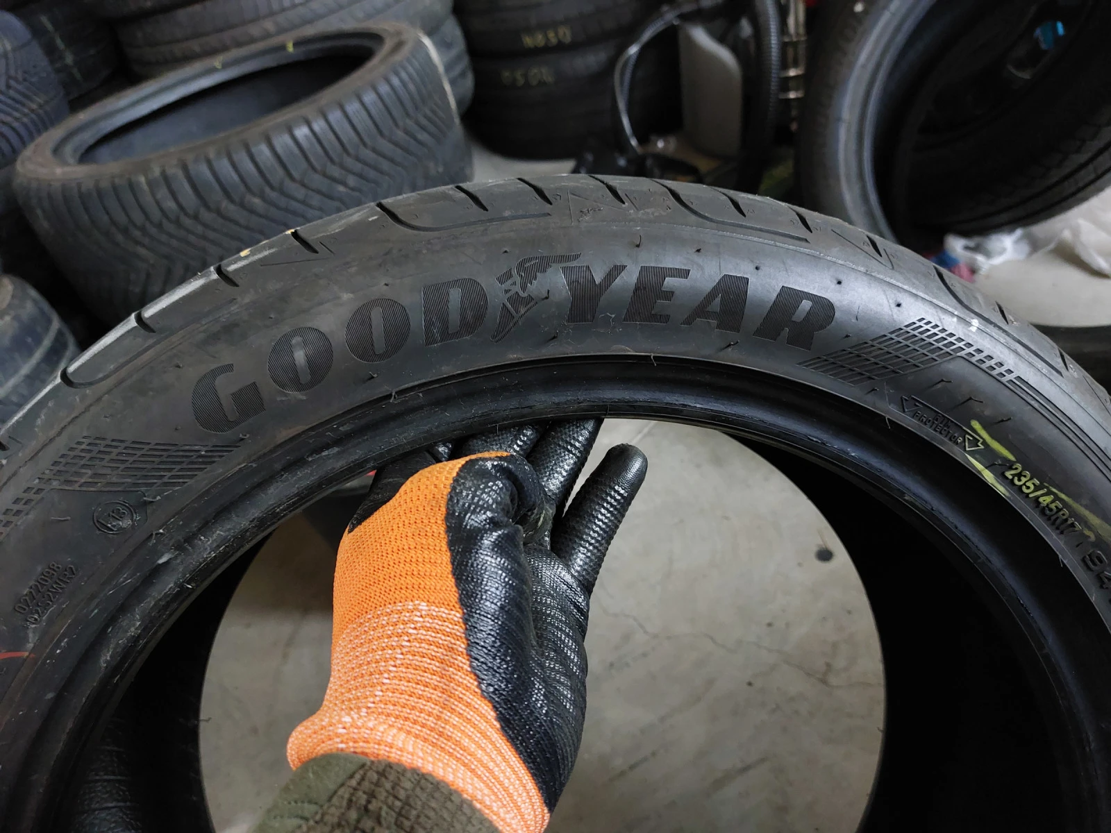 ���� 235/45R17 | Mobile.bg � ����������� 6