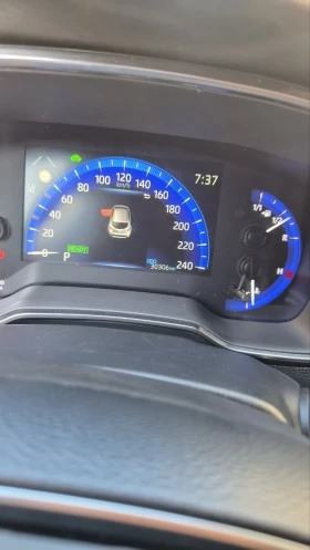 Toyota Corolla Hybrid, 30.000KM, снимка 6