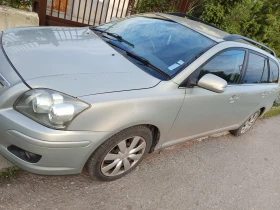 Обява за продажба на Toyota Avensis 2.2 D4D ~1 233 лв. - изображение 1