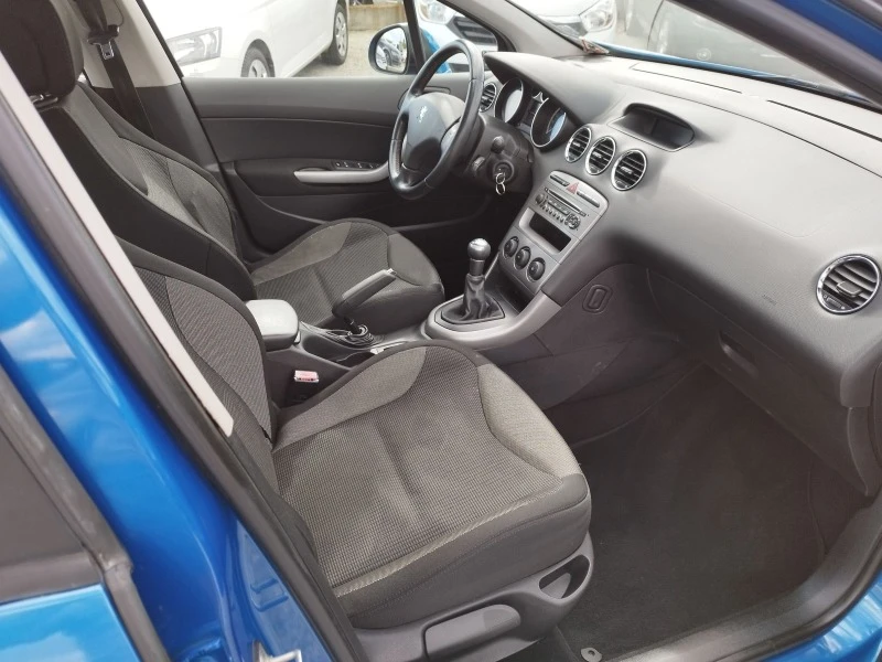 Peugeot 308 1.6I БЕНЗИН , снимка 14 - Автомобили и джипове - 46356481