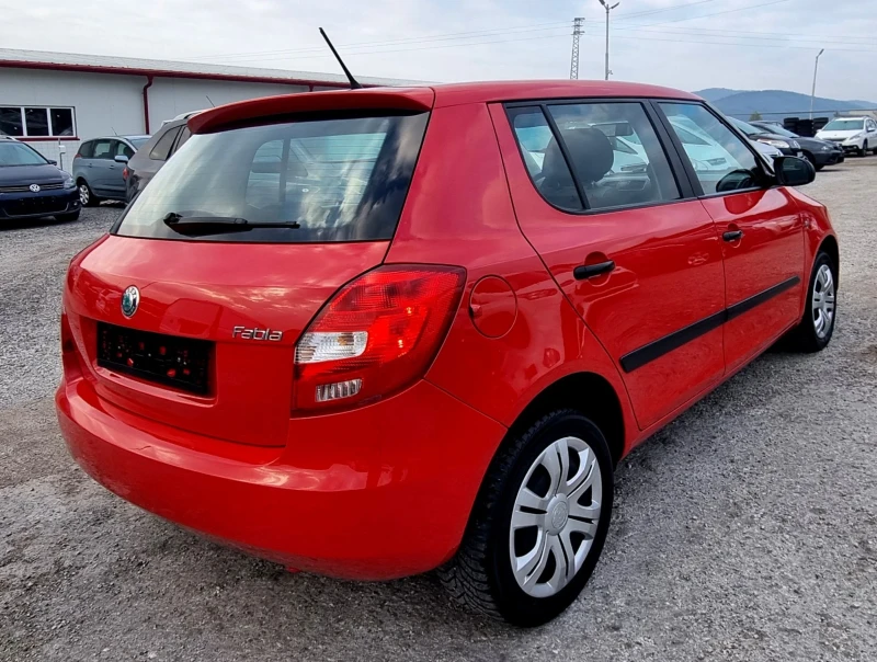 Skoda Fabia 1.2 бензин, снимка 6 - Автомобили и джипове - 47700697