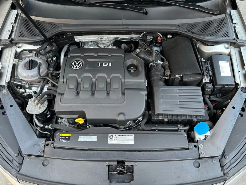 VW Passat 2.0TDI , снимка 17 - Автомобили и джипове - 48947989