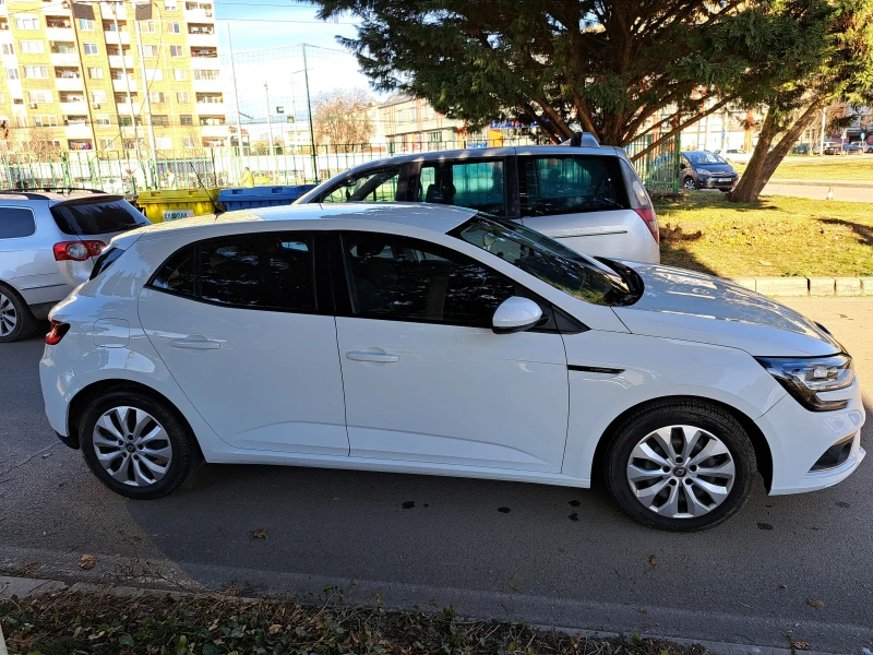 Renault Megane, снимка 3 - Автомобили и джипове - 49526609