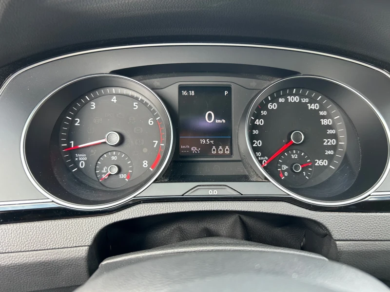 VW Passat 1.5i (150bhp) Automatic - ГАРАНЦИОНЕН, снимка 10 - Автомобили и джипове - 51925589