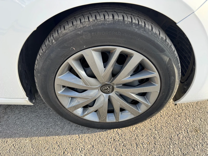 Peugeot 308 1.2TURBO-NAVI-6ск-40000км, снимка 9 - Автомобили и джипове - 52808436